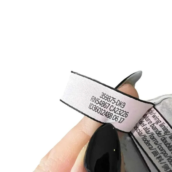 Victoria's Secret White Underwire Padded Adjustable Straps Bra Size 32DDD - Picture 3 of 4